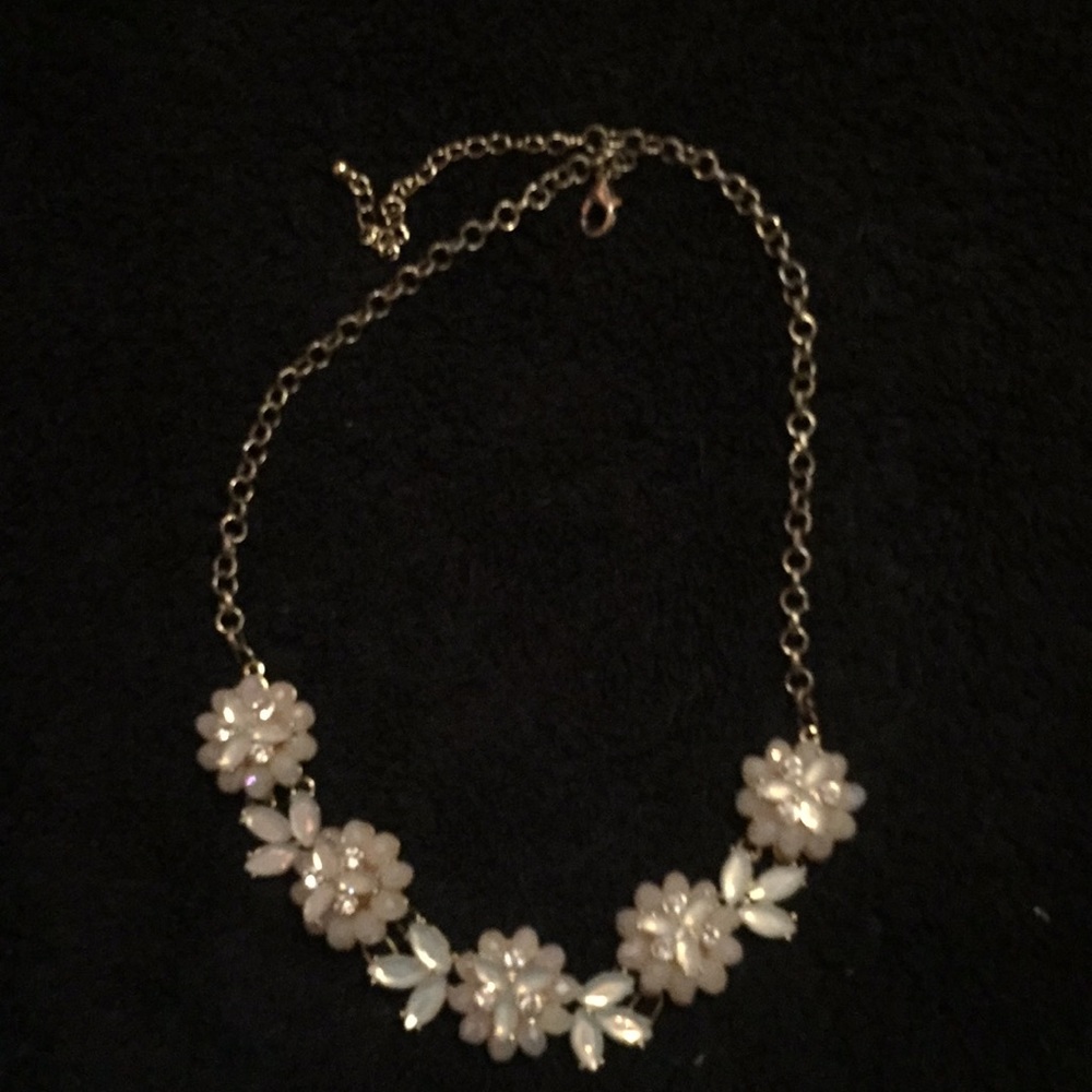 Necklace and earrings set